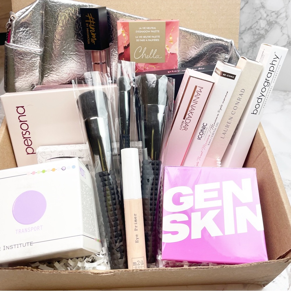 15-Piece Luxury Makeup Bundle